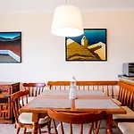 Διαμέρισμα Stunning View 2 Bed Family
