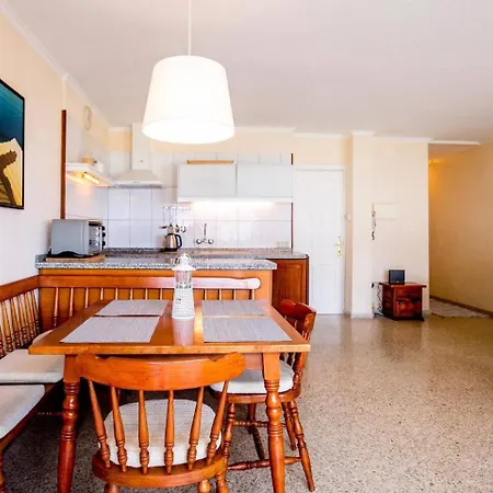 Stunning View 2 Bed Family 아파트