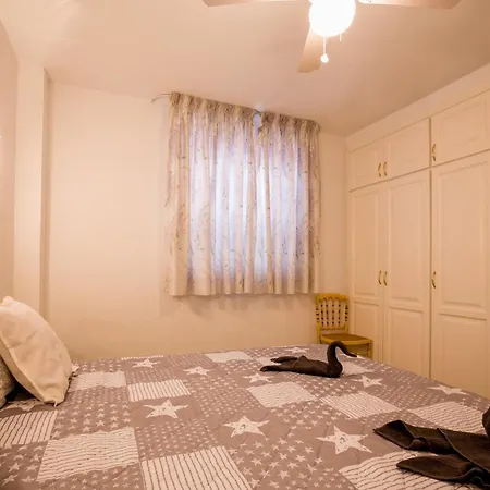 Stunning View 2 Bed Family Διαμέρισμα