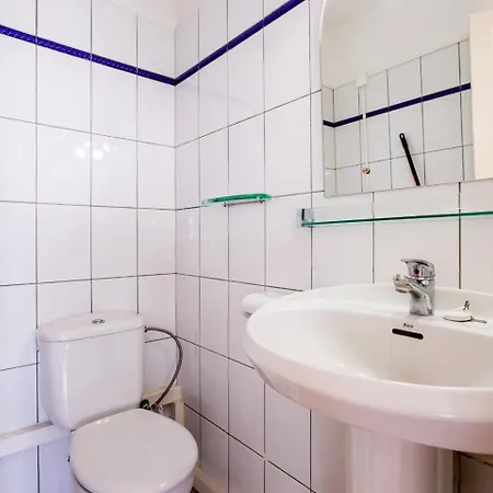 Stunning View 2 Bed Family 아파트 아칸티라도